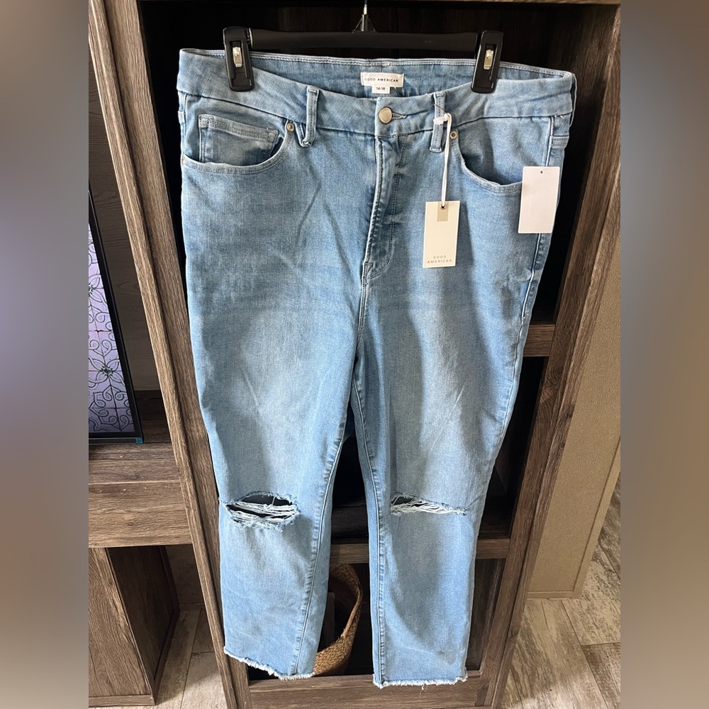 Good American Good Classic Slim Jeans